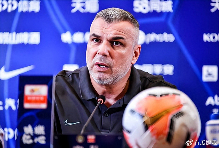 BOB半岛-上港无缘超级杯冠军并不是坏事！未来解决两个问题，中超还能争冠|上海海港|上港队|穆斯卡特|足协杯|北京国安_新浪体育_新浪新闻