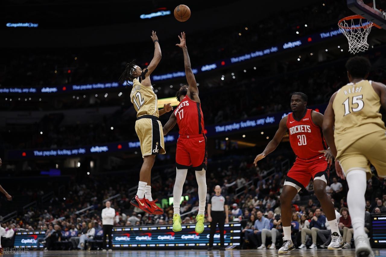 BOB半岛平台-太强了！火箭探花19+7+10+6+2创纪录！申京打爆奇才！杜兰特无解