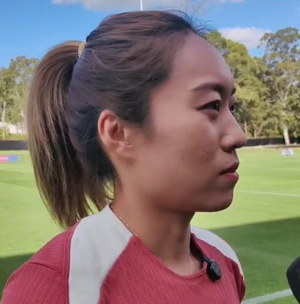 唐佳丽：杯赛都是要慢慢适应，第一场比赛总是最难踢的